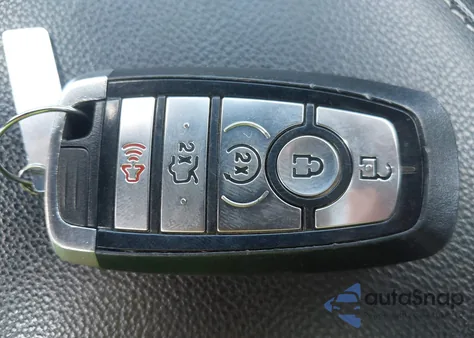 2020 Ford Fusion Hybrid Titanium from USA, damaged, VIN 3FA6P0RU0LR100329